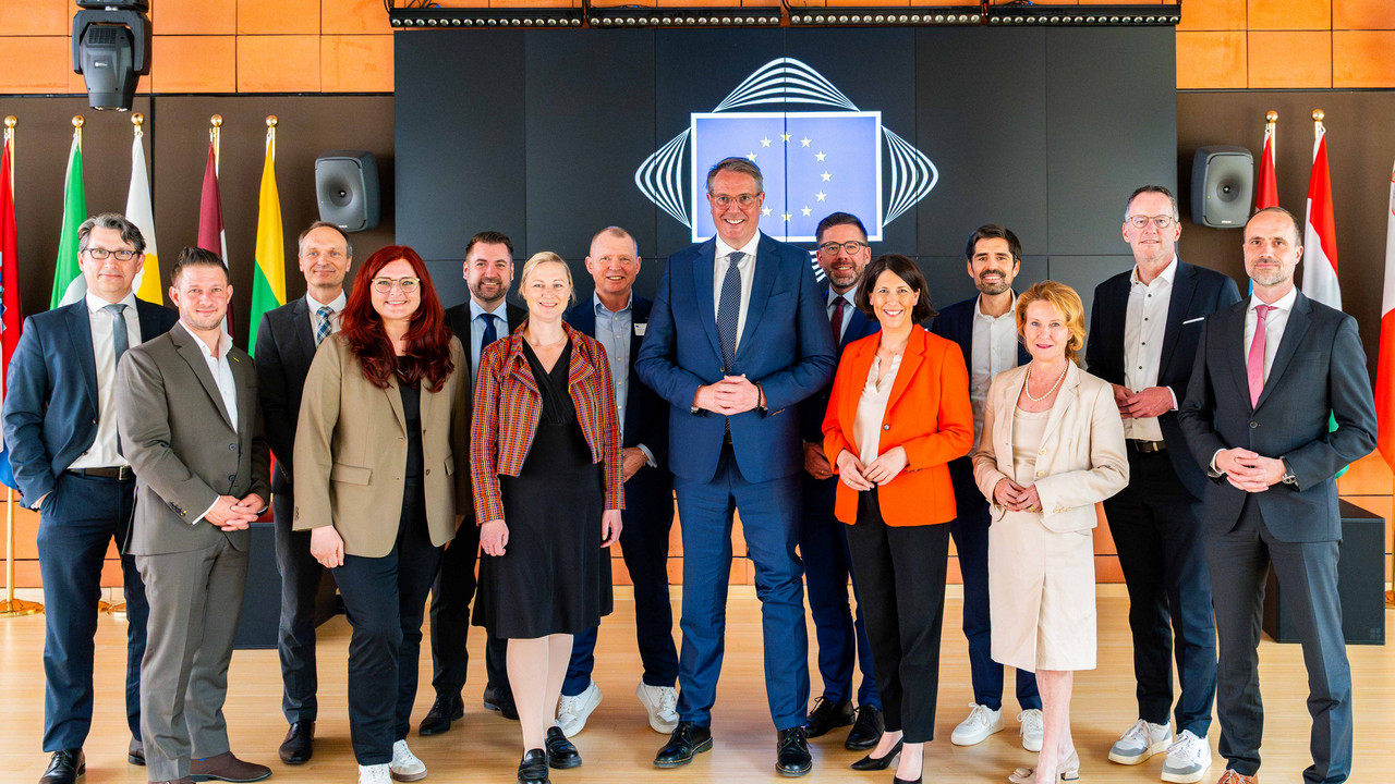 Gruppenfoto auswärtige Ministerratssitzung in Brüssel.