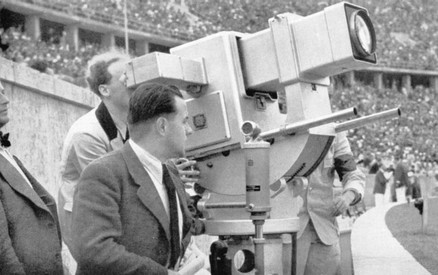 Die Olympia-Kanone 1936 bei den Olympischen Spielen, hinter der Kamera: Walter Bruch