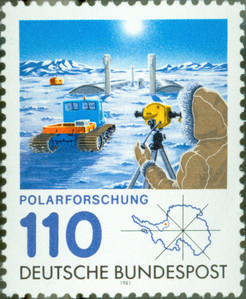 Briefmarke zur Polarforschung mit der Neumayer-Station