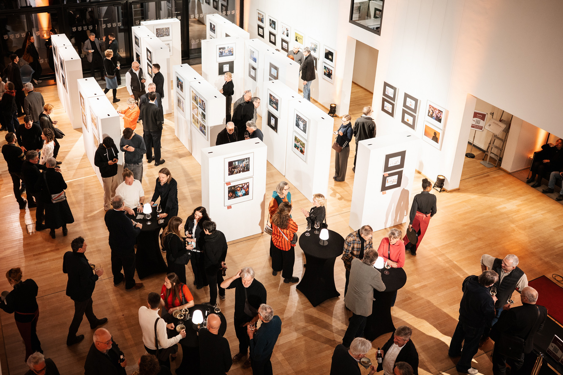 Am 20.01.2026 findet die Preisverleihung der Rückblende 2025, dem deutschen Preis für politische Fotografie und Karikatur, in den Räumlichkeiten der Landesvertretung Rheinland-Pfalz in Berlin statt.
