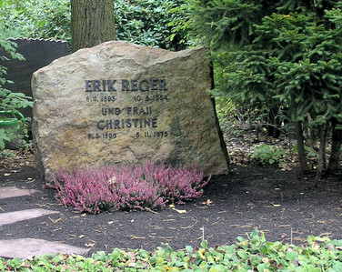 Ehrengrab für Erik Reger auf dem Waldfriedhof in Berlin-Zehlendorf 