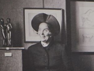 Roeder bei einer Ausstellung ihrer Werke in Florenz im Jahr 1941