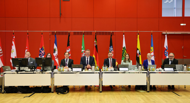 Schweitzer: Maßnahmen für eine stärkere Wirtschaft, mehr Sicherheit und einen modernen Staat beschlossen