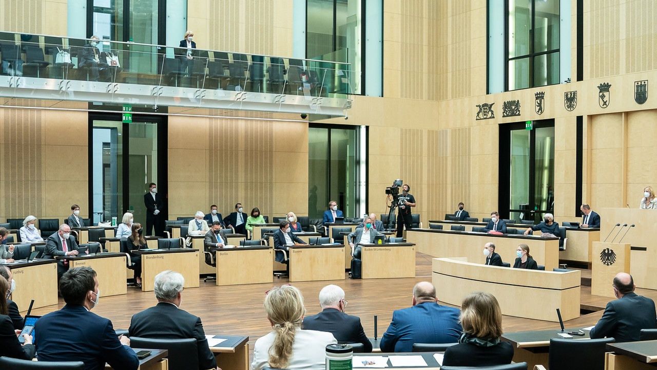 Blick in den Plenarsaal des Bundesrates