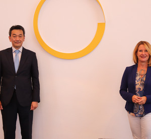 Heike Raab mit dem Generalkonsul