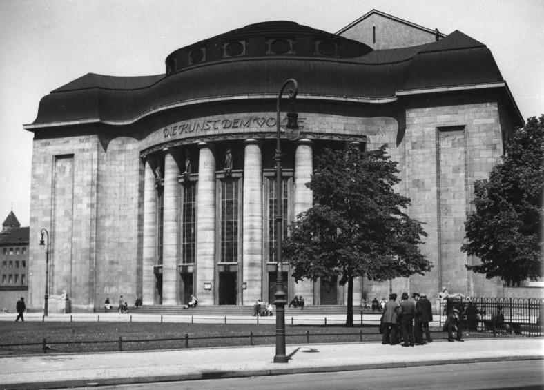 Volksbühne am Bülowplatz 1930 